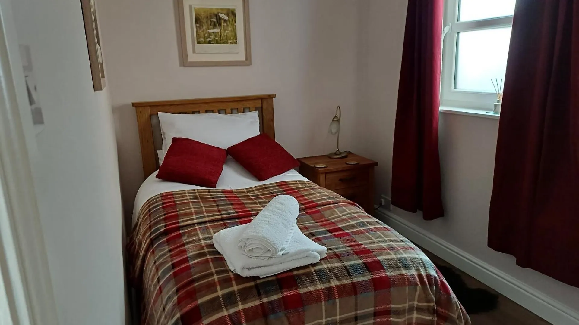 Central Ripon - Sleeps 3 - Garden - Pet Friendly Nyaraló